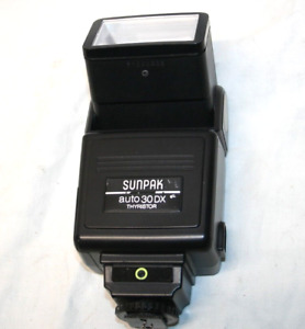 Blitzgerät für Spiegelreflexkameras - Sunpak auto 30DX Thyristor            (S3)