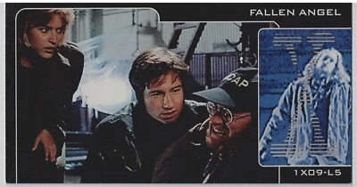 X FILES SHOWCASE LASER CUT CARD L5 - Image 1 of 2