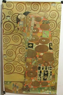 GUSTAV KLIMT "PROTEGIENDO A SU AMANTE" PÓSTER A COLOR GRANDE FECHA 1974 Foto 1 de 4