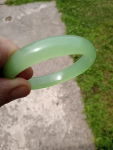 Vintage Chinese Translucent Green Jadeite Jade Bangle Bracelet A011 - Picture 1 of 4