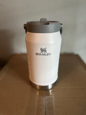 Jarra de pajita abatible Stanley IceFlow 64 oz con asa de transporte - 10-09995 Foto 1 de 4