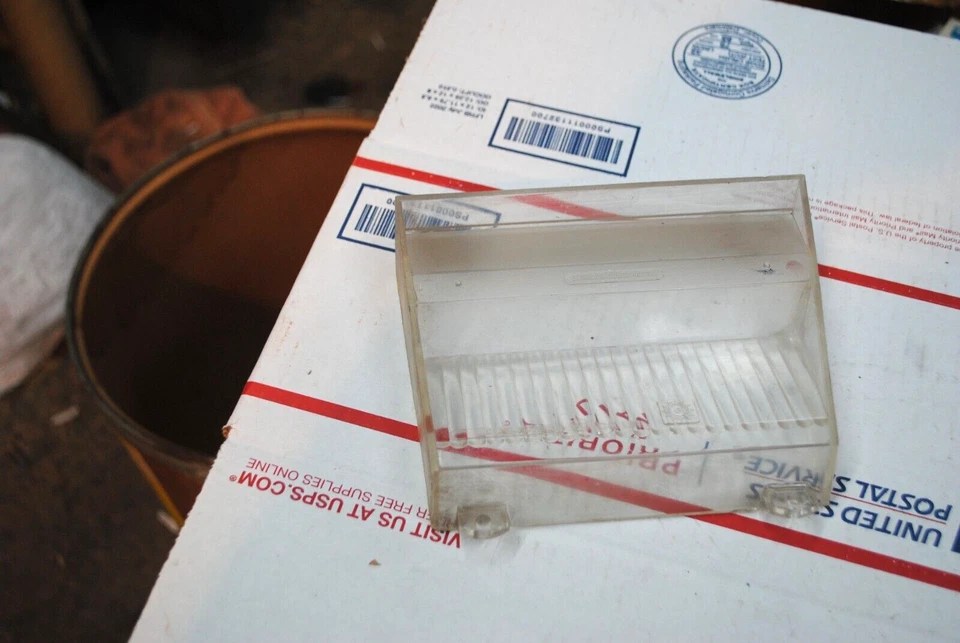 NOS MOPAR 1975 76 77 DODGE ROYAL MONACO LEFT FRONT CORNERING LENS  3879527 - Image 1 of 1