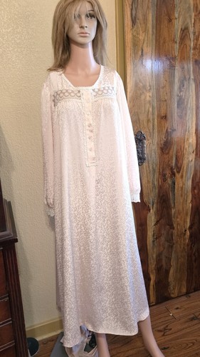 Camicia da notte VINTAGE Christian Dior completa maniche lunghe dolce pizzo e bottoni ben fatta