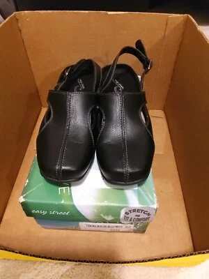 女式 easy spirit 黑色平底鞋 7 码。 5 W带盒 — 第 1/4 张图片
