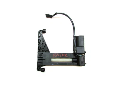 2006 BMW 525XI FRONT RIGHT HEADREST ADJUSTER MOTOR 7121095 OEM 04 05 07 08 09 10 - Image 1 of 4