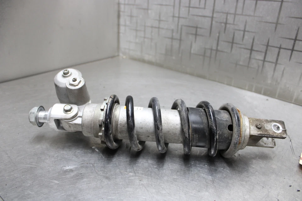 02-03 SUZUKI GSXR750 Rear Shock Suspension Foto 1 de 4