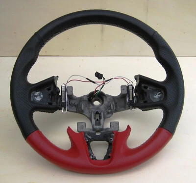 Renault Megane 3 RS Lenkrad mit neuem zweifarbigem Bezug - Bild 1 von 4