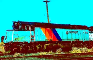 ORIGINAL KODACHROME SLIDE NJ TRANSIT F-40PH #4114 SOUTH AMBOY, NJ MARCH 11, 1987 - Picture 1 of 1