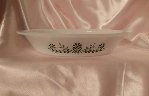 Vintage GlasBake Oval Divided Casserole Dish Featuring Green Flowers J2352 USA - Picture 1 of 3