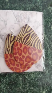 Ladies Dangle Earings - Picture 1 of 1