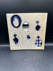 Bennington Vermont Keramik 1535 Untersetzer Wandrelief Ostereier & Küken 8x8" - Bild 1 von 2