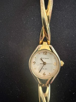 RELOJ DE CUARZO DE LUJO PEQUEÑO FRANCIA CHAPADO EN ORO DAMAS "PIERRE LANNIER" Foto 1 de 4