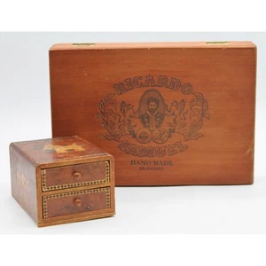 Lote de 2: Dispensador de cigarrillos Scottie Dog y caja de cigarros Ricardo - Imagen 1 de 5