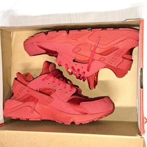 Size 9.5 - Nike Air Huarache Run All Red Outdoor Athletic Walking Casual - Picture 1 of 17