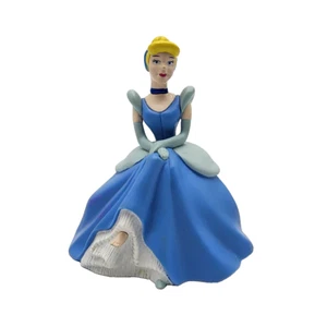 Disney Cinderella blau Kleid Kuchen Topper sitzend kein Slipper PVC Figur 3,5" - Bild 1 von 6