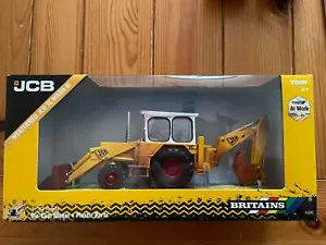 Britains Digger Backhoe 43280 JCB 3CX Mark 3 Weathered 1:32 Scale BNIB - Picture 1 of 7