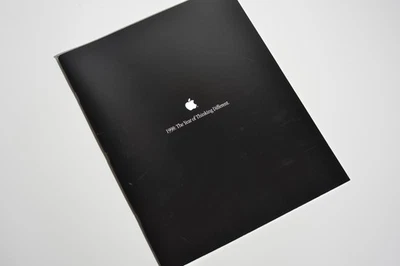 1998: El año de pensar diferente. Libro conmemorativo interno Foto 1 de 4