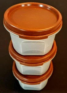 Tupperware Modular Mates Set 7 Unzen Behälter 1607 Snackgröße Tassen 1605 brauner Deckel - Bild 1 von 3