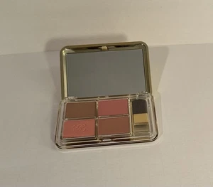 Estee Lauder Deluxe All-Over Face Compact Goddess Kiss Radiant Peach Nude Rose - Picture 1 of 3