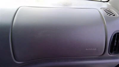 Used Instrument Panel Air Bag fits: 1999 Ford E250 VAN passenger dash Grade A Foto 1 de 2