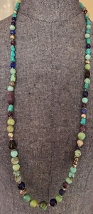 Collana Artigianale 36" Turchese, Ametiste, Lapislazzuli, Howlite e Perline Metallo - Foto 1 di 6