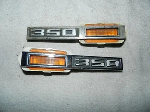 CHEVROLET SIDE MARKER RH 3945294 & 293 LH -350 EMBLEM BADGE SCRIPT TRIM METAL GM - Picture 1 of 6