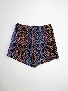 Pantalones Cortos Cintura Alta Tiro Alto LF NaaNaa Tejido Azteca Multicolor NUEVO XS $138 NUEVO CON ETIQUETAS - Imagen 1 de 3