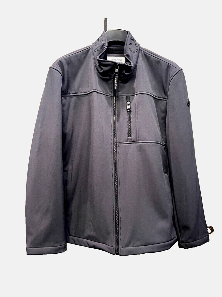 Jaqueta elástica repelente de água Calvin Klein masculina 2023 24/7 UltraLite - Imagem 1 de 2