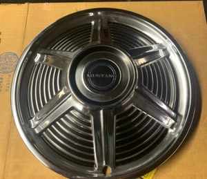 (4) Ford Mustang wheel covers c6zz-1130N 1966 - Picture 1 of 5