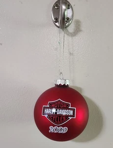 Harley Davidson 2009 Red Holiday Ball Ornament NEW in box. 96890-10V. 2 sided - Picture 1 of 17