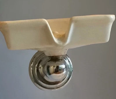 Jabonera clásica vintage de porcelana Empire con montaje en pared Foto 1 de 4