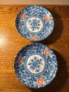 Pair of Japanese Kutani porcelain bowl/plates blue floral, 7.5" diameter - Picture 1 of 8