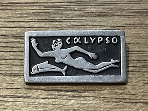 Vintage 1980s JACQUES COUSTEAU SOCIETY Calypso Trademark Lapel Pin PEWTER - Picture 1 of 3
