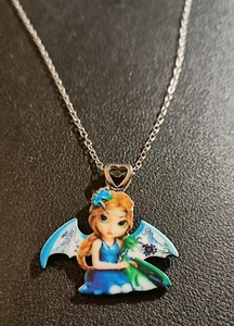 Hermoso Collar Colgante Corazón Princesa Amor Alas Dragón Hada Azul Cadena 18" - Imagen 1 de 3