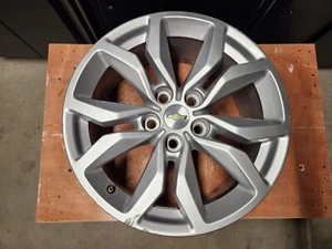 Chevrolet Impala OEM Wheel 18” 2016-2020 Factory Original Rim alloy 18x8 5712 - Bild 1 von 9