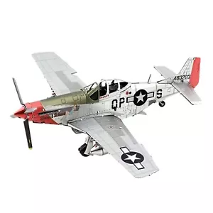 Nuevo Ray Segunda Guerra Mundial Réplica Aviones de Combate Aviones Clásicos P-51D Colas Rojas - Imagen 1 de 6