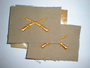 US ARMY WW II ERA INFANTRY COLLAR INSIGNIA -KHAKI -1 PR - Picture 1 of 1