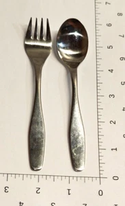 Juego de tenedores de cuchara para niños jóvenes de acero inoxidable Selandia 18-8 MCM - Imagen 1 de 5