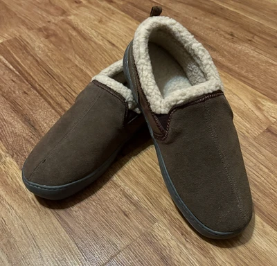 Zapatillas mocasín de cabina Red Head para hombre marrón oscuro gamuza cuero talla 8 NUEVAS Foto 1 de 4