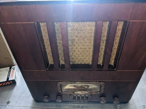 1940 Coronado Model 908 Tombstone Tube Radio In Wood Cabinet Works - Picture 1 of 10