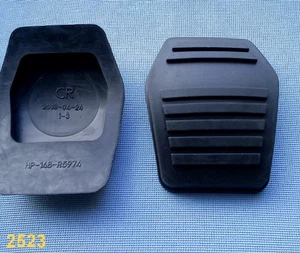 2x Pedale Bremspedalgummi Kupplungspedalgummi Pedalgummi schwarz 191C - Bild 1 von 2