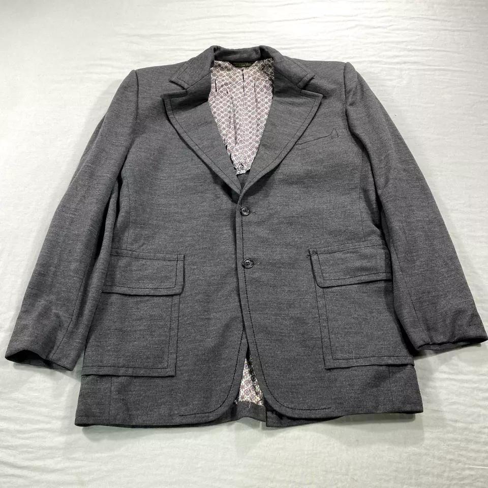 VINTAGE Cricketeer Blazer Mens 44R Gray Double Knit Polyester Sport Coat Jacket - Image 1 of 4