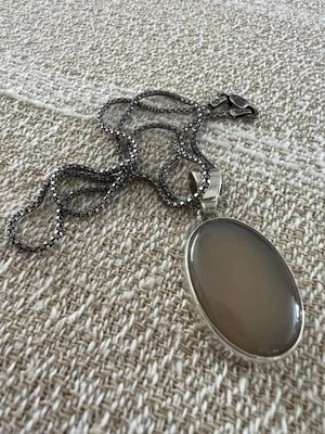 AAA+ chalcedony cabochon pendant sterling bezel popcorn Italian made 925 Vintage - Image 1 of 4