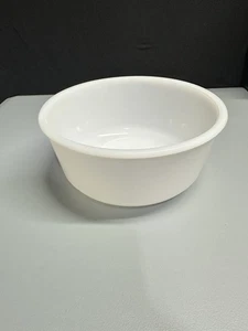 Vintage White Rolled Edged Milk Glass Mixing Bowl 9" USA - Picture 1 of 5