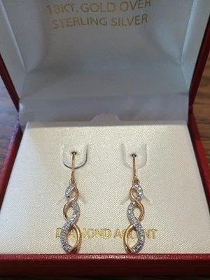 Pendientes Victoria Townsend de oro de 18k sobre infinito de ley con detalles de diamantes Foto 1 de 2
