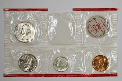 1960 D BU US Mint Set Coins 1C 5C 10C 25C in Mint Cellophane - Image 1 of 3