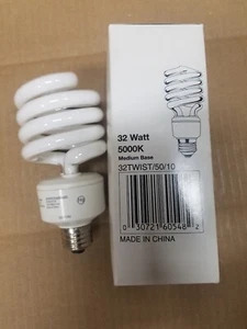6 pieces 32 Watt 5000K 1,680 Lumen CFL Spiral Light Bulbs - Picture 1 of 2