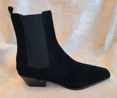 AQUA Women's AQ- Esra Chelsea Classic Boots Black Suede Size 9.5 NEW w Deffect - Image 1 of 4