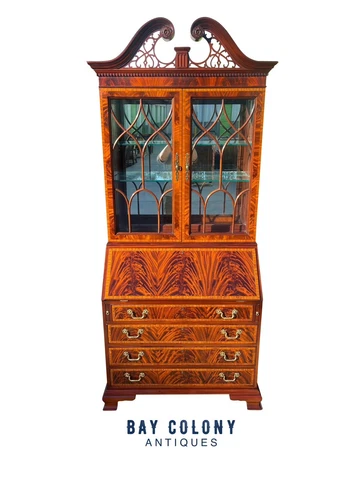 FEDERAL STYLE MAHOGANY SECRETARY DESK BY COUNCILL CRAFTSMEN - SECRET COMPARTMENT Cover