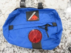 Manillar o bolsa de asiento de nailon azul para bicicleta Cannondale años 80/90 de colección reflector rojo excelente - Imagen 1 de 4